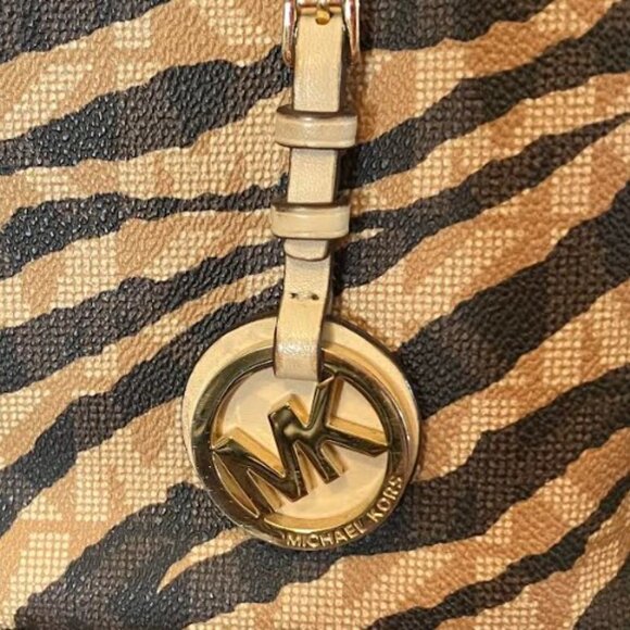 MICHAEL Michael Kors Vintage Tiger Print Animal Print Tote EUC - Picture 9 of 15